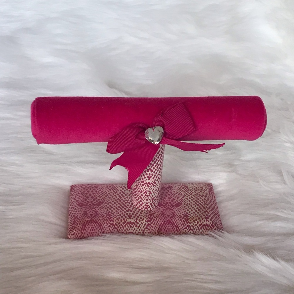 Pink Jewlery stand